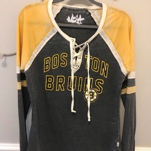 NWT Boston Bruins sports tee size med